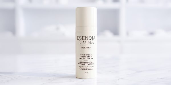 Esencia Divina Daily Facial Sunscreen SPF 50 - Broad Spectrum & Anti-Aging